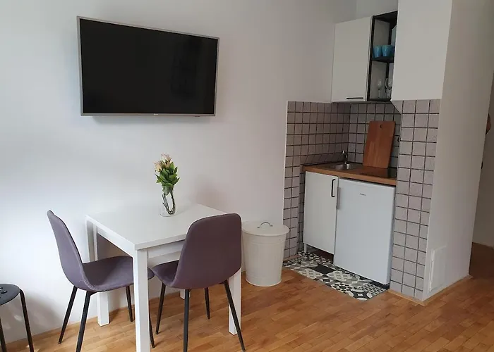 Sweet Vibes At Siska District, With Parking *